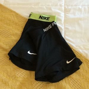 💫NIKE PRO SHORTS!
